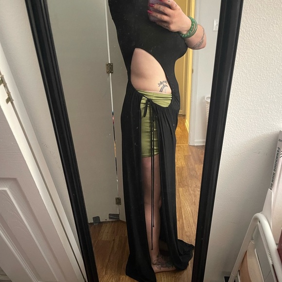 Slitsation Maxi Dress - Picture 7 of 11